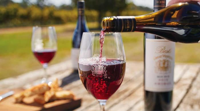 To enjoy your sparkling red wine to the fullest, you have to chill it properly. Cooler temperatures maximize the wine’s bubbly content and crispness.
