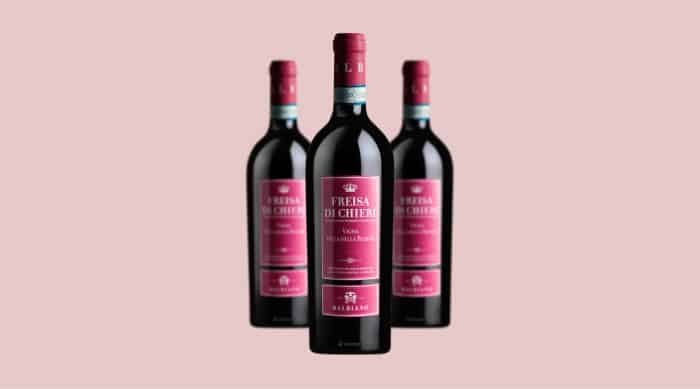 This Italian sparkling red wine is made with 100% Freisa grapes.