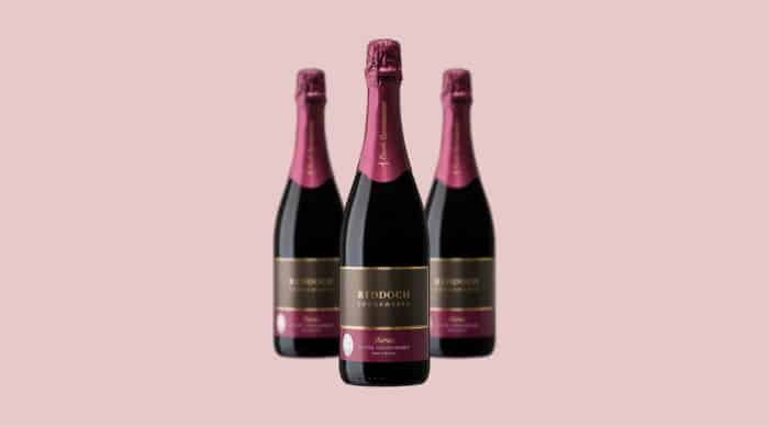 This sparkling red Shiraz wine is produced in Coonawarra, South Australia.