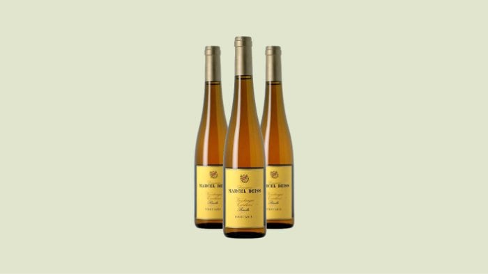 Another late harvest Pinot Gris wine from the Alsace region, a glass of the 2007 Domaine Marcel Deiss Pinot Gris Vendanges Tardives reveals citrus notes and a slight minerality. 