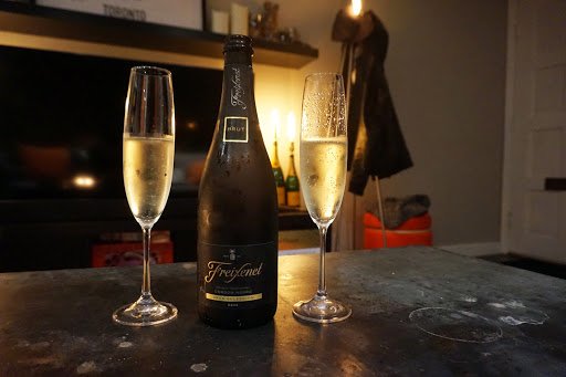 This Cava is perfect for mimosas and has banana aromas on the nose, a fresh palate of soft pear and apple fruit, ending with a light, orange and spicy finish.