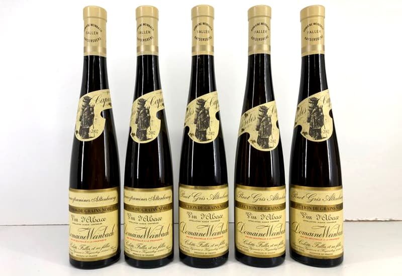 This  2002 Domaine Weinbach Pinot Gris Altenbourg Selection de Grains Nobles will add plenty of sweetness to a Sangria. It has aromas of honey, gingerbread, and sweet candied fruit.