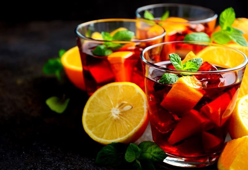Here’s everything that goes into a traditional Spanish Sangria, including fruit and wine.