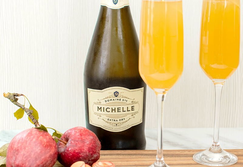 5fec3261b78a9d1056d0b5be_champagne-cocktail-apple-cider-mimosa.jpg
