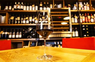 Beaujolais (Wine Styles, Best Wines, Prices 2021)
