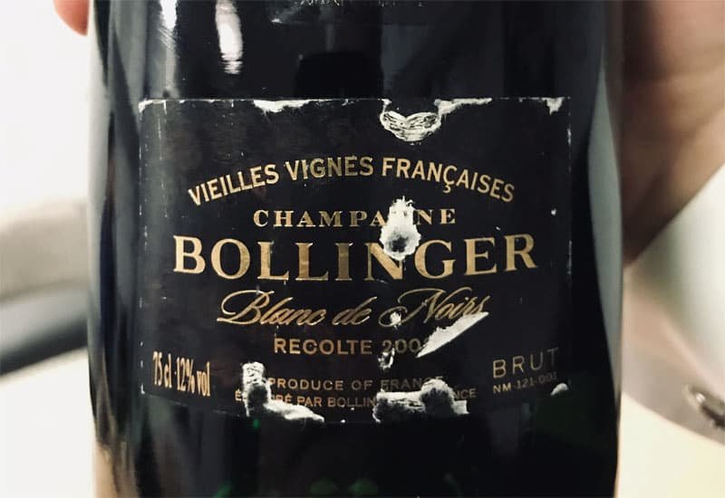 This divine 2002 Bollinger Vieilles Vignes vintage has deep musky aromas of cherry pit, buttered toasts, lemon curd, blood orange, and yellow rose.