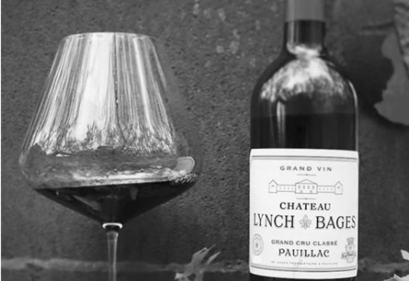 1989 Chateau Lynch Bages: This aromatic wine comes from a fifth growth estate of Pauillac.