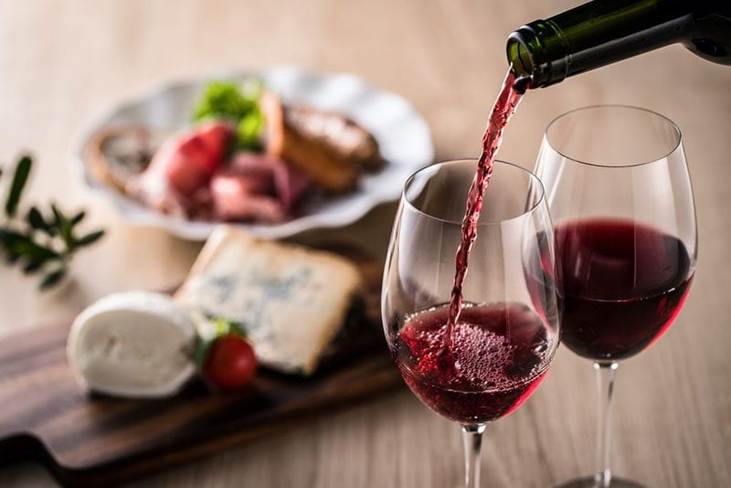 Best Italian Wines to pair with Food