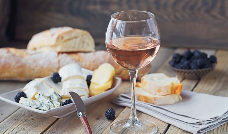Cabernet Sauvignon Rose with cheeses 