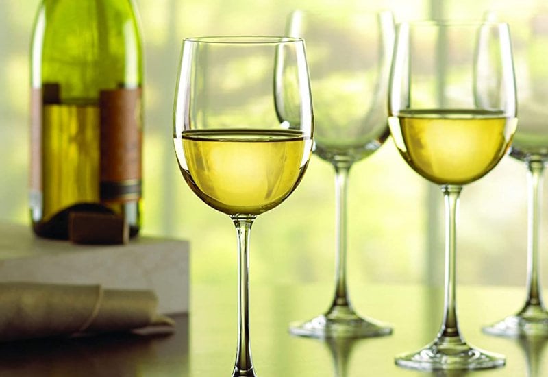 Chardonnay-Glass.jpg