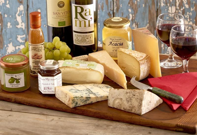 Classic-Wine-and-Cheese-Pairings-10.jpg