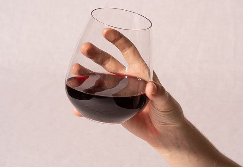 How to Hold a Wine Glass Like a Pro: Stemless Wine Glass