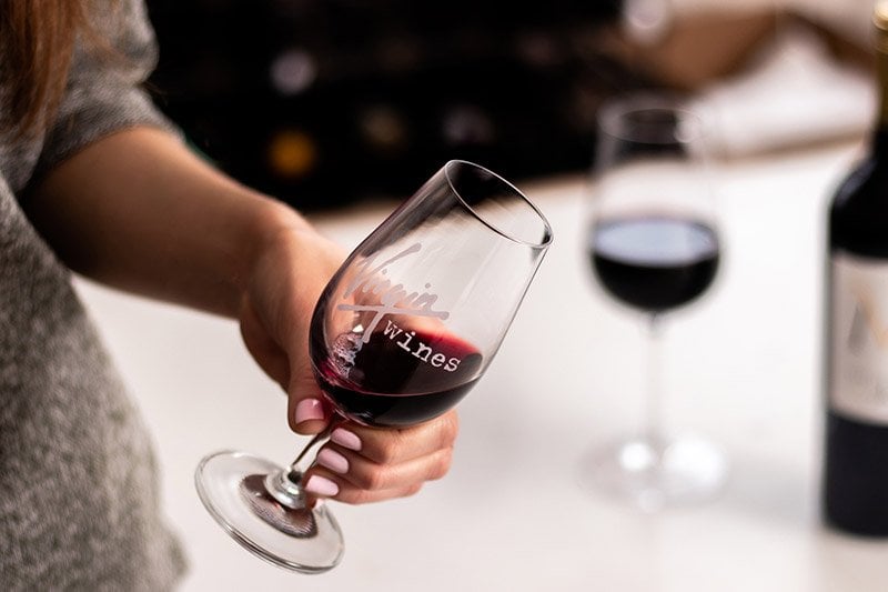How To Taste Wine Like a Pro: See the Wine
