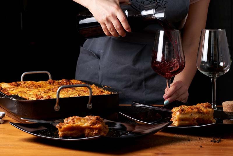 Nebbiolo d&#x27;Alba with Lasagna