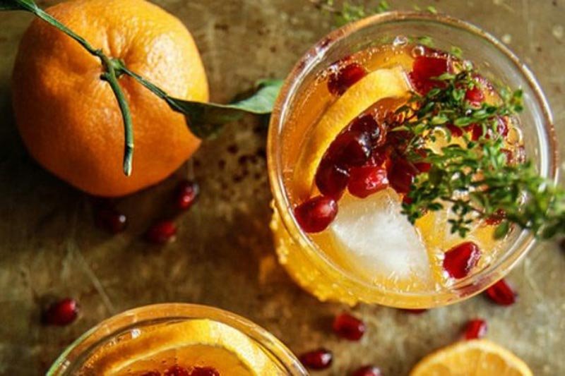 Sparkling Clemintine Thyme Cocktail