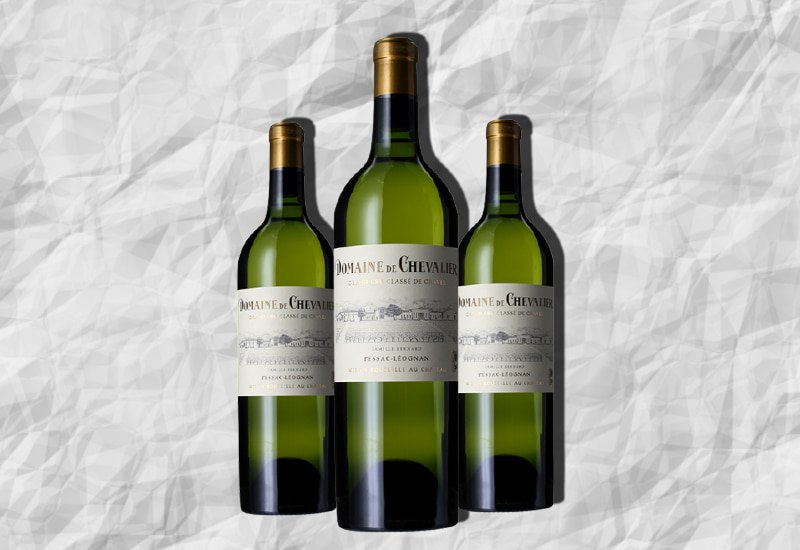 White-Bordeaux-Wine-1983-Domaine-de-Chevalier-Blanc-Pessac-Leognan-France.jpg