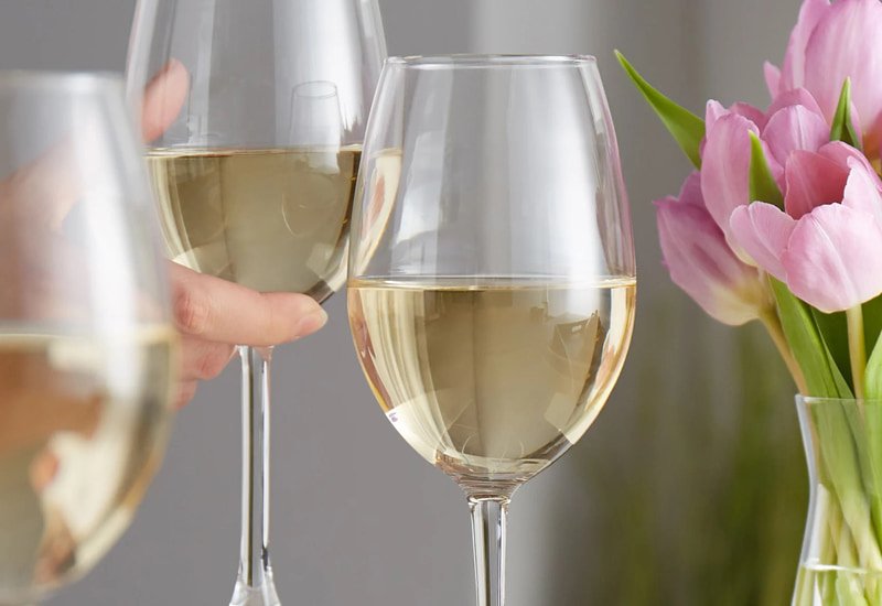 Wine-Glasses-for-Sweet-White-Wine.jpg