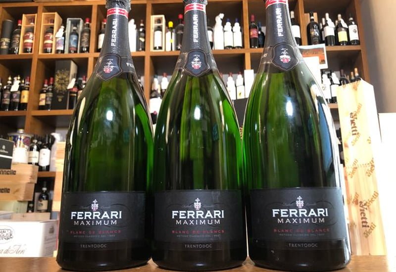ferrari-champagne-2.jpg