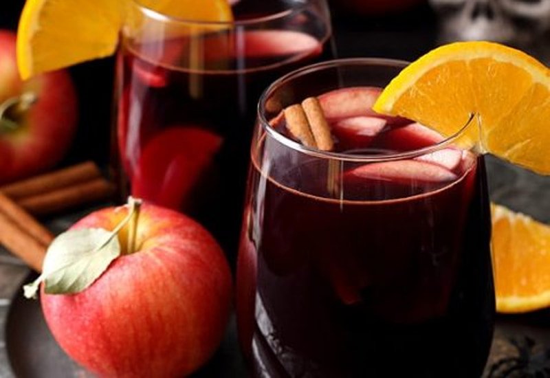 red-wine-cocktails-red-apple-cider-sangria.jpg