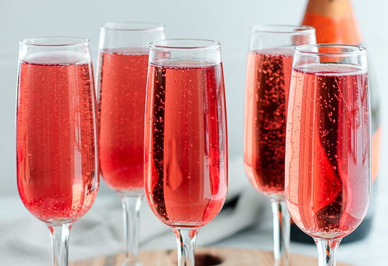 sparkling-wine-cocktails-cranberry-champagne-cocktail.jpg