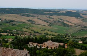 vino-nobile-di-montepulciano.jpg