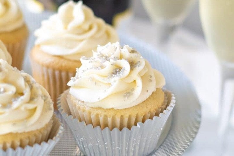 Champagne cupcakes