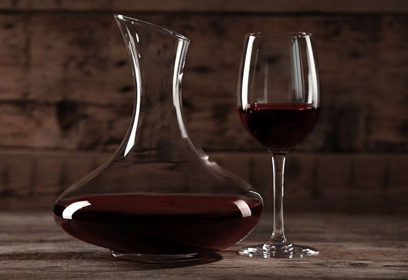 wine-decanter-guide-1.jpg