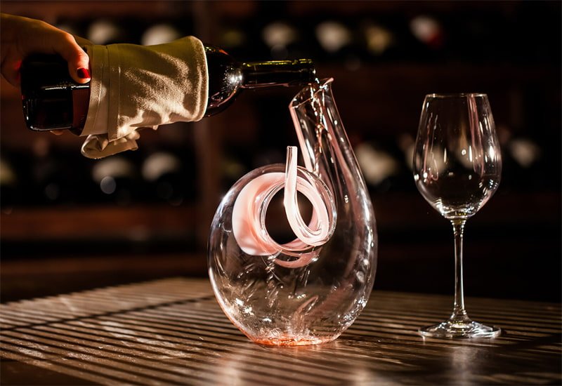 wine-decanter-guide-12.jpg